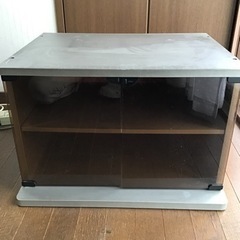テレビ台1
