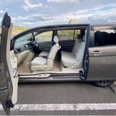 トヨタ-アイシス-車検2年付きの画像