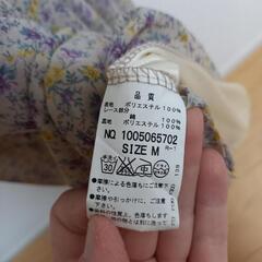 花柄ワンピースの画像