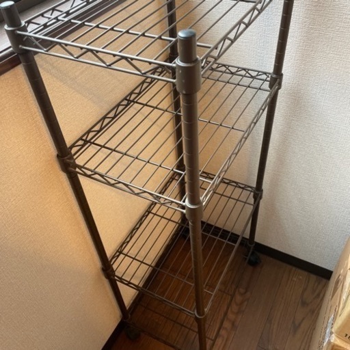 ラック　　譲り先決まりました。