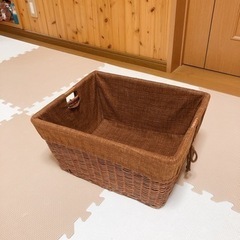 【値下げします】整理バスケット(茶色)