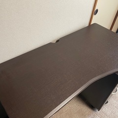 パソコン机と三段引き出し