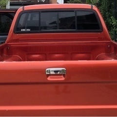 ハイラックス　ピックアップトラックの画像