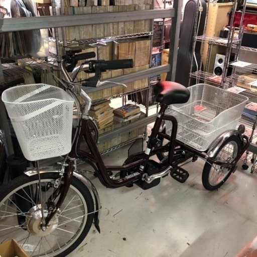 ?値下げしました??未使用品?ノーパンクタイヤ電動アシスト三輪自転車✨♦️✨