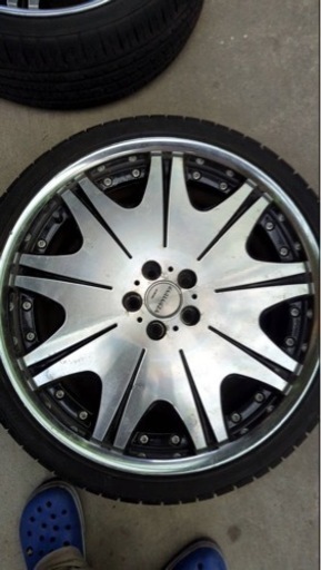 ヴァリアンツァ　19インチ　タイヤ付き