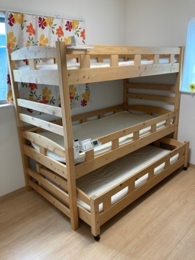 子ども用　3段ベット