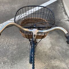 【メンテナンス済み】☆おしゃれな　26インチ　ＢＡＡシティサイクル　6速　ブルー　オートライト　☆の画像
