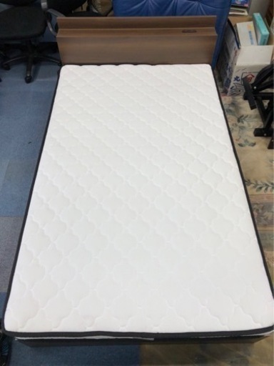 セミダブル　ベッド＋マットレス
