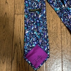 エミリオプッチのネクタイの画像