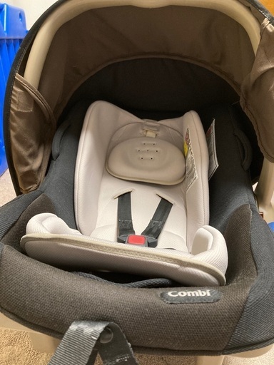 新生児から使えるチャイルドシート(Combi (コンビ) EX COMBI グッドキャリー YW 新生児~1才頃対象(適応体重10kg