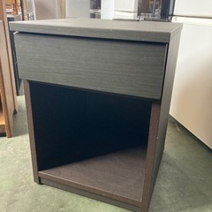 ● サイドテーブル、ニトリ、引出し付、電源2カ所の画像