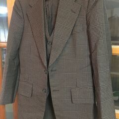 スリーシーズン用三つ揃いスーツ