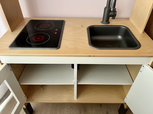 IKEA　子供用ミニキッチン（DUKTIG）＋自作のおままごとマルシェのセット