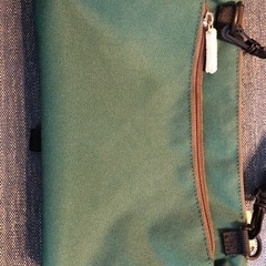 ショルダーバッグの画像