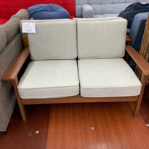 ウッドフレームソファー