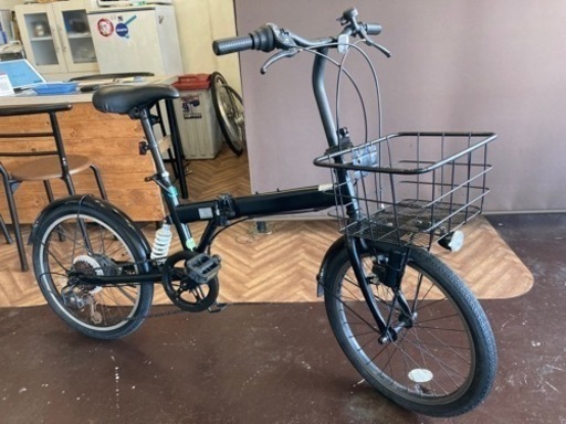 【タイヤ新品！】LEDライト　6段変速　カゴ付き20インチ折りたたみ自転車　ブラック