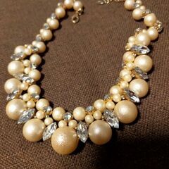 ネックレス✕2、髪留め✕1