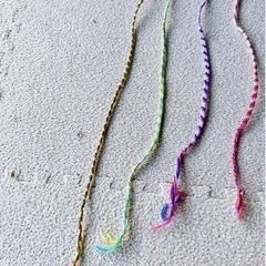 "ミサンガお得４点セット グリーン パープル レッド　ピンク	ハンドメイド　手首　足首　人　ペット　ブレスレット"の画像