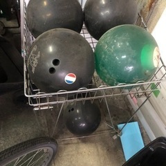 ボーリングボール