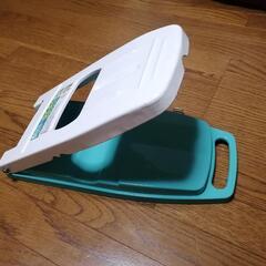 空き缶潰し器の画像