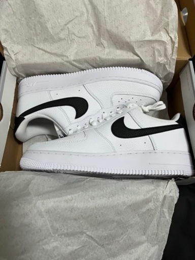 NIKE エアフォース１　ホワイト×ブラック