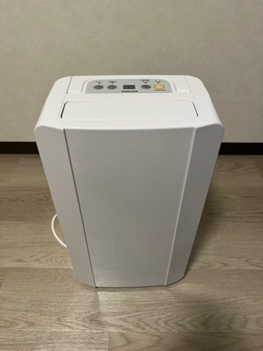 山善　除湿機　YDC-C60