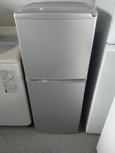 ☆AQUA☆2017年製 140L 2ドア冷蔵庫☺️
