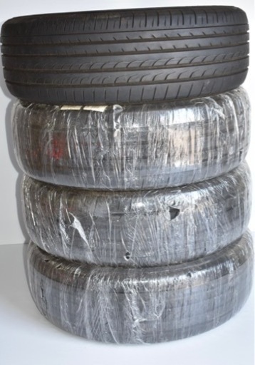 ヨコハマタイヤ　215/65　R16 98H