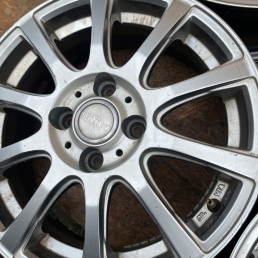 コンパクトカー用　アルミホイール　4穴　15インチ　5.5J