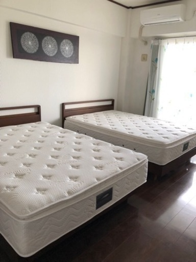 【お取引予約済み】セミダブル2台フレーム、マットレス