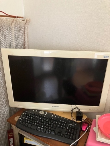 TOSHIBA ホワイト32インチ