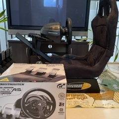 スラストマスター　T300RS レーシングプレイシート　コックピット