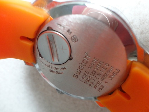 ⌚️スイス名門 Swatch Watch スウォッチ 鮮やかなオレンジ 夏に際立つサマーオレンジ色