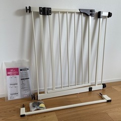 【お譲り先決まりました】ベビーゲート  日本育児