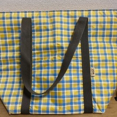 去年買った未使用のトートバッグです♪