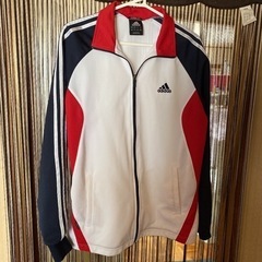 アディダスのジャージ