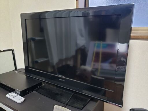 32型テレビ　HITACHI　2011年式