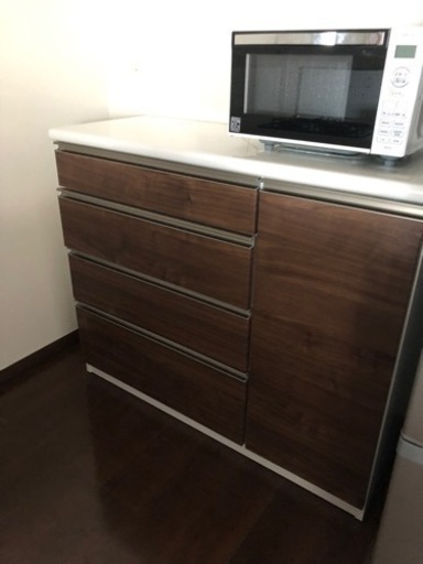 【売却決まりました。問い合わせストップします】大川家具グレース食器棚