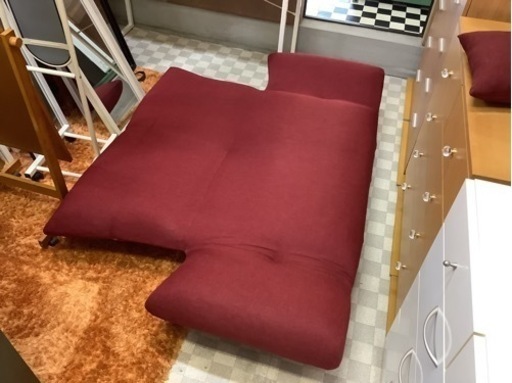 【リサイクルサービス八光　田上店　配達・設置OK】　リクライニング式　2人掛けソファー　レッド