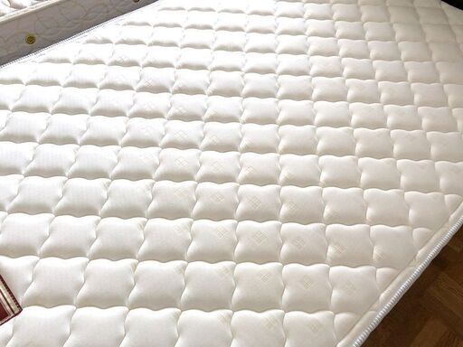 札幌近郊　送料無料　 ﾆﾄﾘ　ｾﾐﾀﾞﾌﾞﾙ　収納付き　ﾍﾞｯﾄﾞ　ﾏｯﾄﾚｽ付き