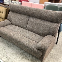 家具ならトレファク吉川店！！ 2人掛けソファー ハイバッグ布張 チャコールグレー 参考価格93,900円