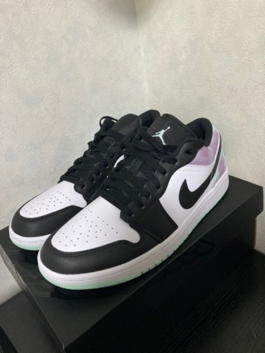 NIKE ジョーダン1 low  スニーカー
