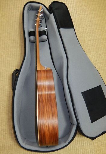 メンテ済み 鈴木バイオリン 分数 1/4 No330 1990年製 SUZUKI 毛替え済み弓 オブロング型ケース 幼児 キッズ用 付属品セット 鈴木バイオリン弦 アジャスター内臓テールピース 全国発送対応 愛知県清須市より 名古屋市近郊 管理（カ)8634 メンテ済み 鈴木バイオリン 分数 1/4 No330 1990年製 SUZUKI 毛替え