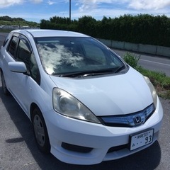 フィットシャトル　ハイブリッド　ETC付　白色