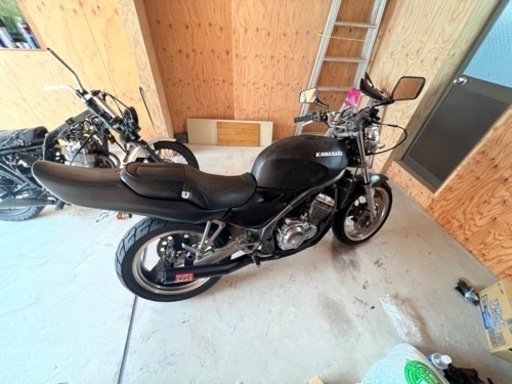 カワサキ　バリオス1型