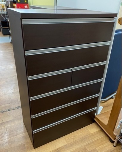 R366 NITORI 6段 モダンチェスト、タンス、幅80cm 美品