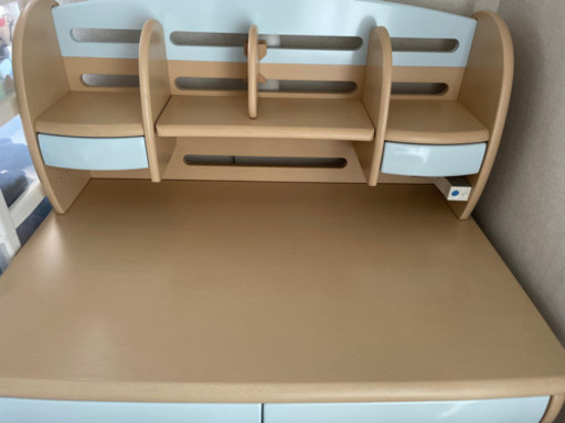 決まりました！　　イトーキ　学習机　机とキャビネット
