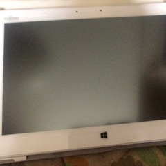富士通　タブレット　製造番号R4700947