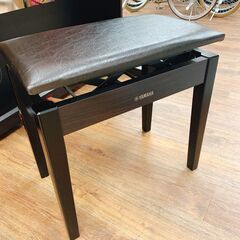 電子ピアノ　YAMAHA　イス付きの画像