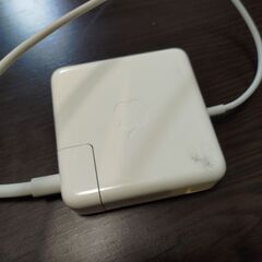Apple 85W MagSafe 2 Power Adapterの画像